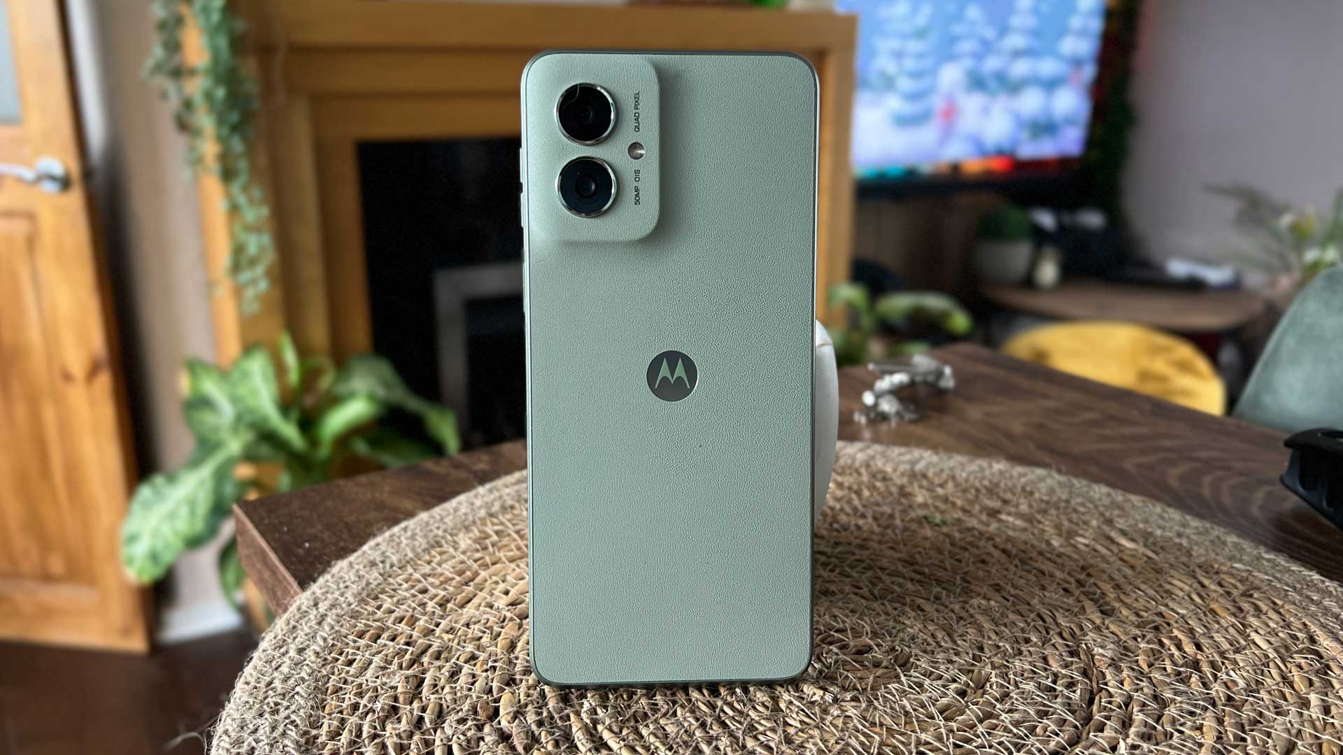 If you are looking for a reliable daily driver without breaking the bank, Moto G55 stands out as a highly compelling option.